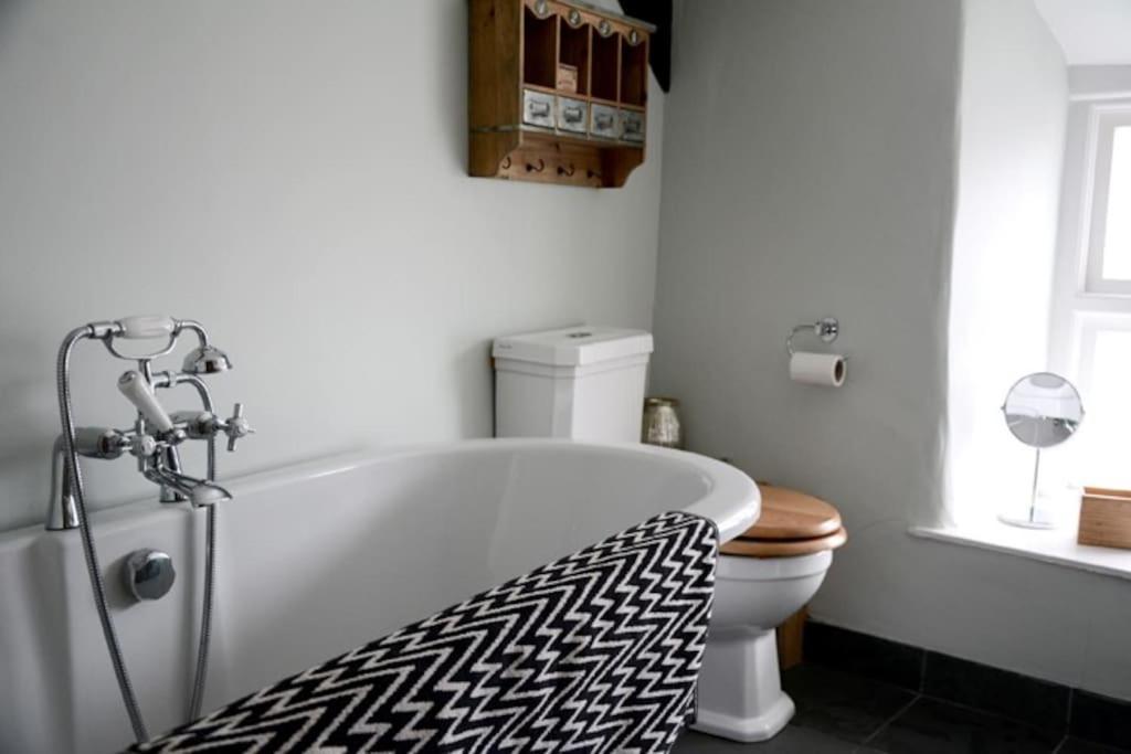 Spring Cottage,Gorgeous And Hi-Spec Kilkhampton Bagian luar foto